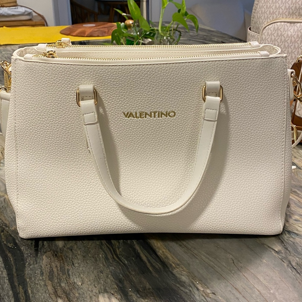 White Valentino bag with cross body strap
